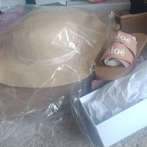 Girls matching CHLOE hat and sandal slides size 34 shoe (2)